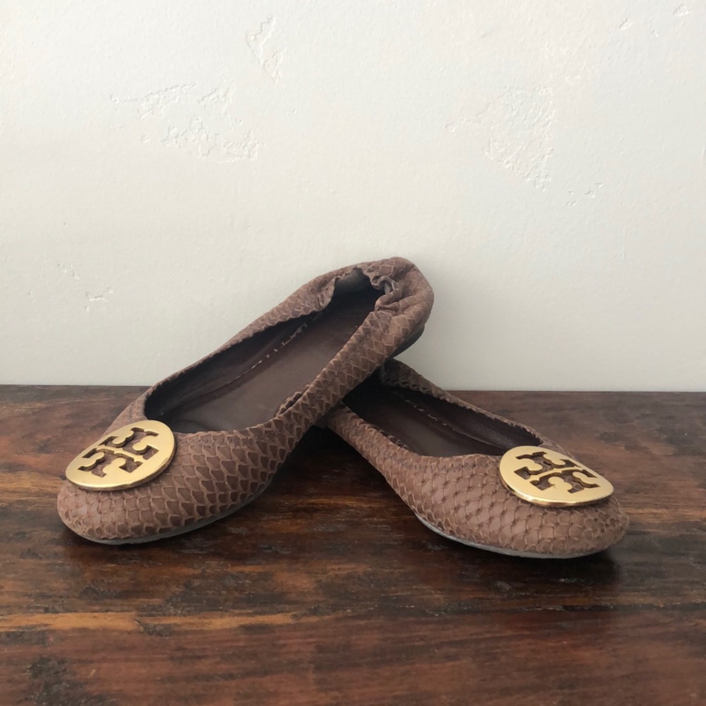 Tory Burch Minnie Ballet Flats.  Size 7M  6 colors available. Like New